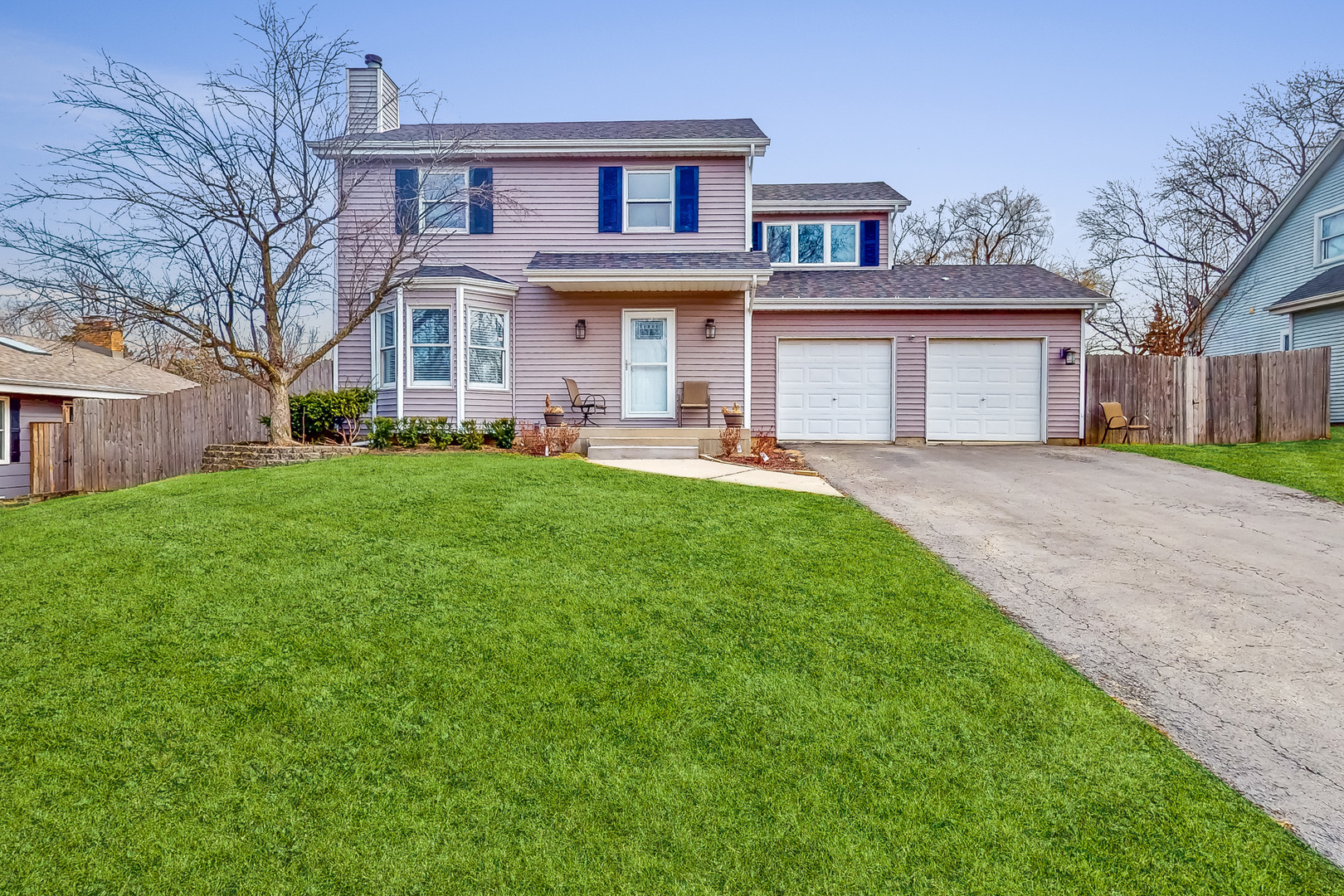 6025 Leonard Avenue, Downers Grove, IL 60516