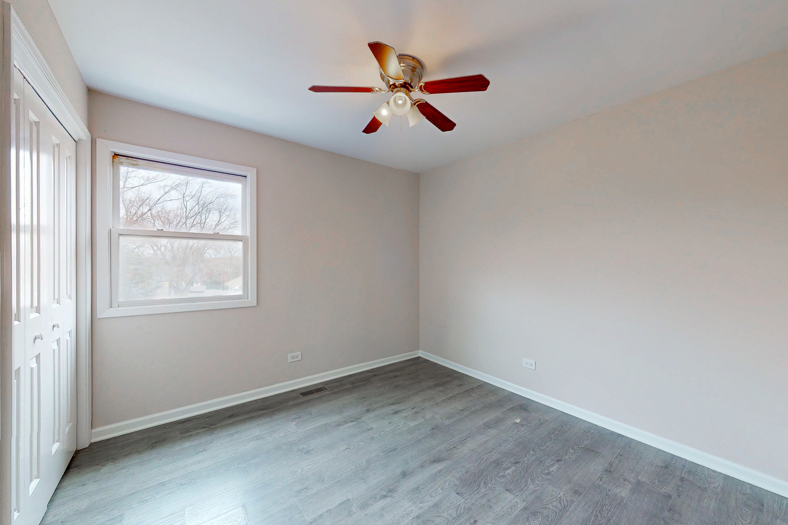 6025 Leonard Avenue, Downers Grove, IL 60516