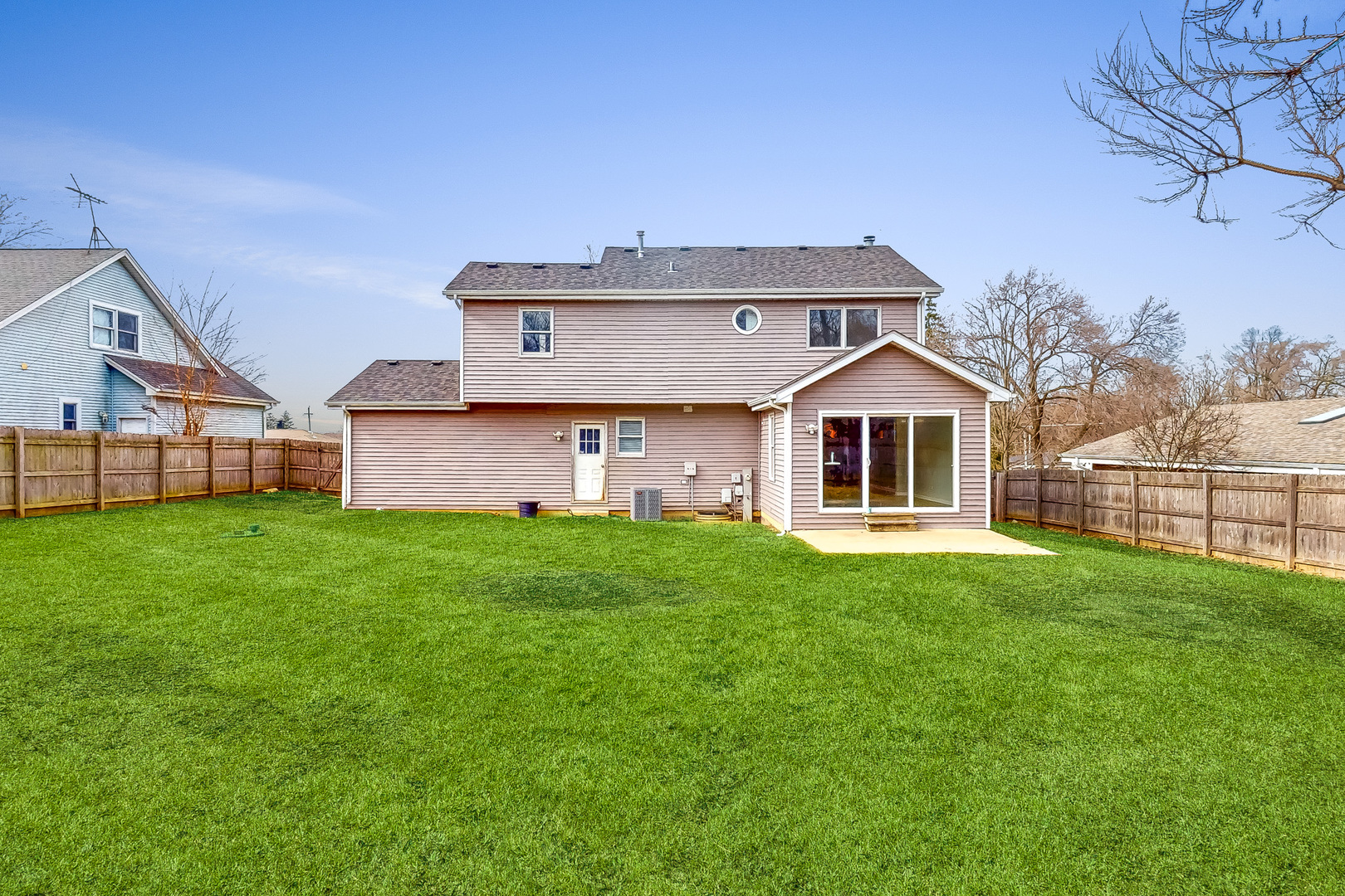 6025 Leonard Avenue, Downers Grove, IL 60516