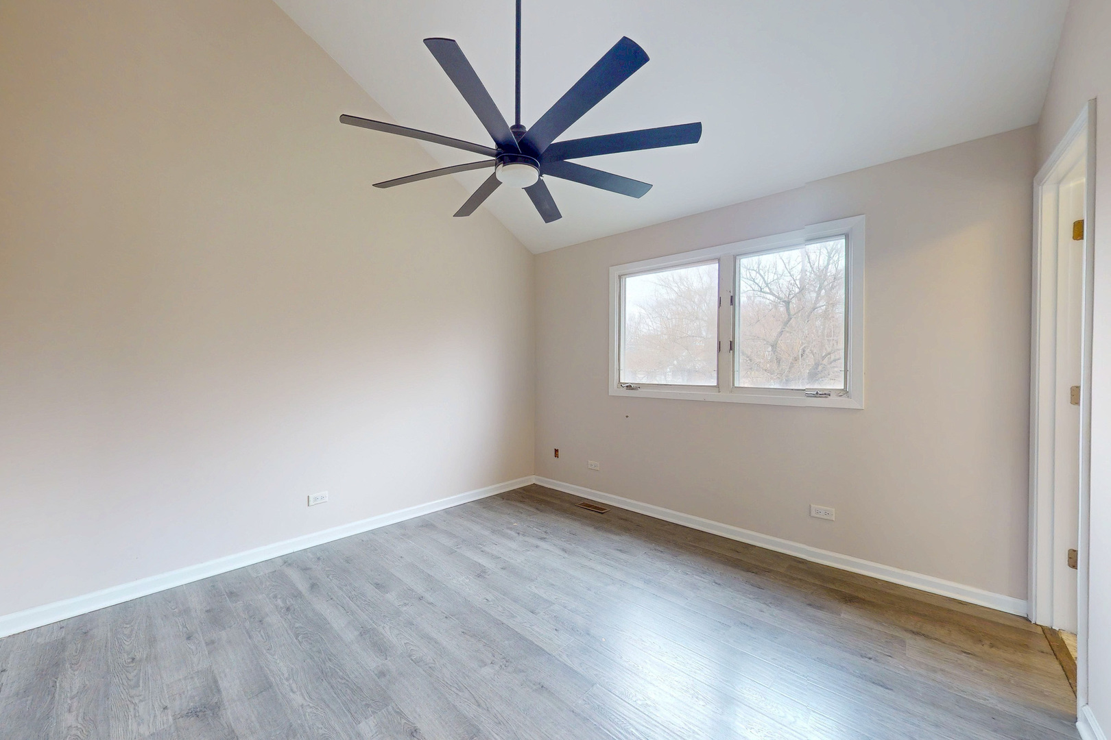 6025 Leonard Avenue, Downers Grove, IL 60516