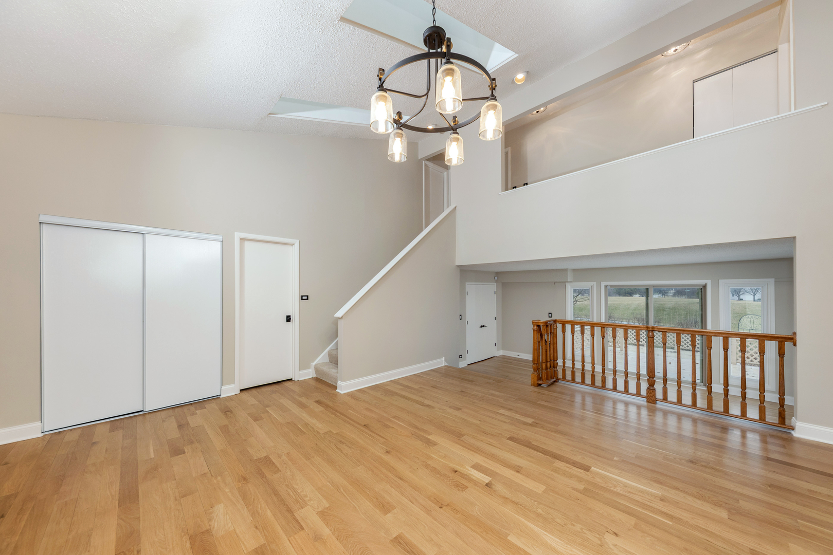 2010 Carriage Hill Road, Lisle, IL 60532