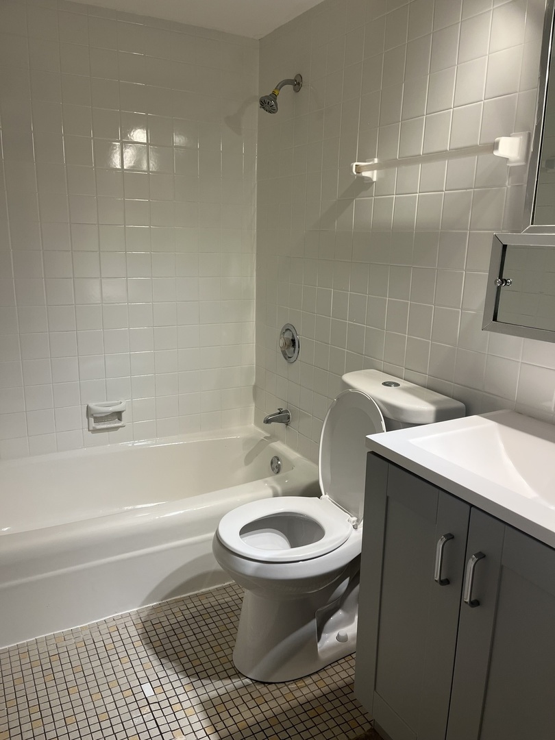 10701 KEATING Avenue #3A, Oak Lawn, IL 60453