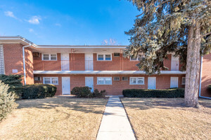 1101 Holiday Lane #16, Des Plaines, IL 60016