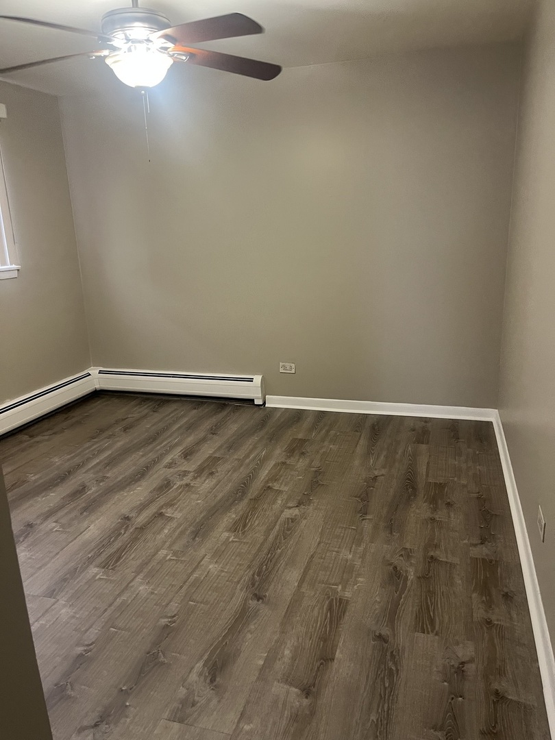 8139 W 83rd Place #1E, Justice, IL 60458