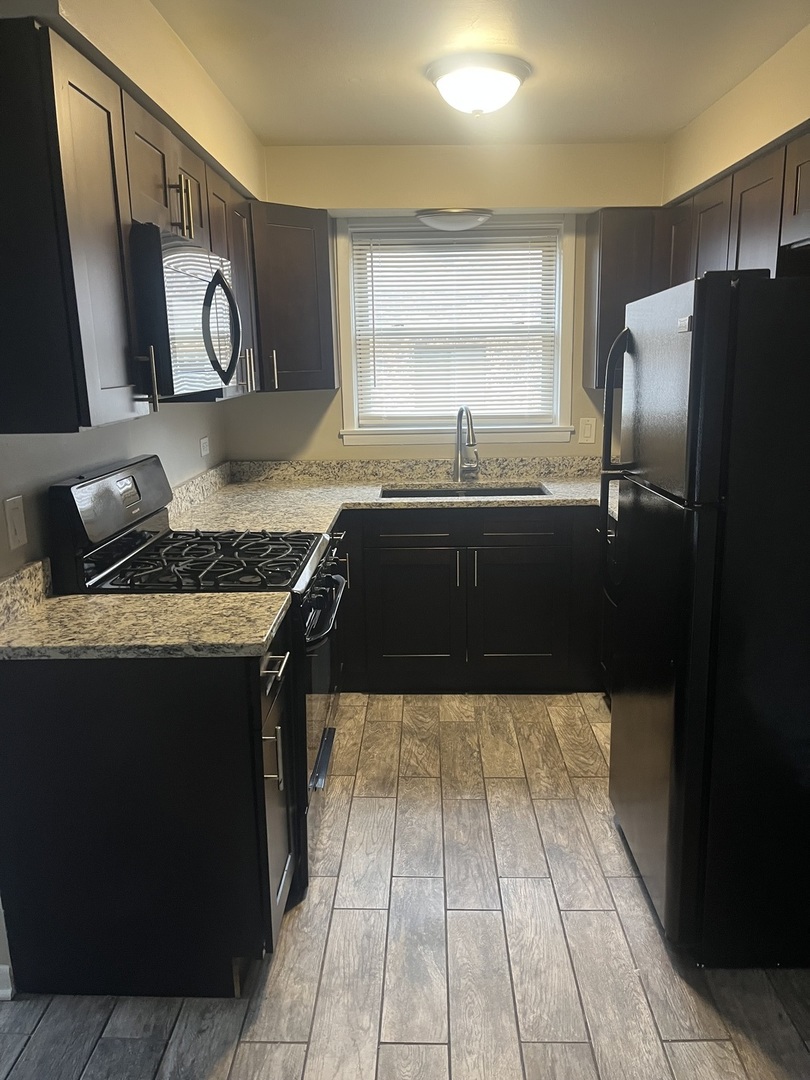 8139 W 83rd Place #1E, Justice, IL 60458