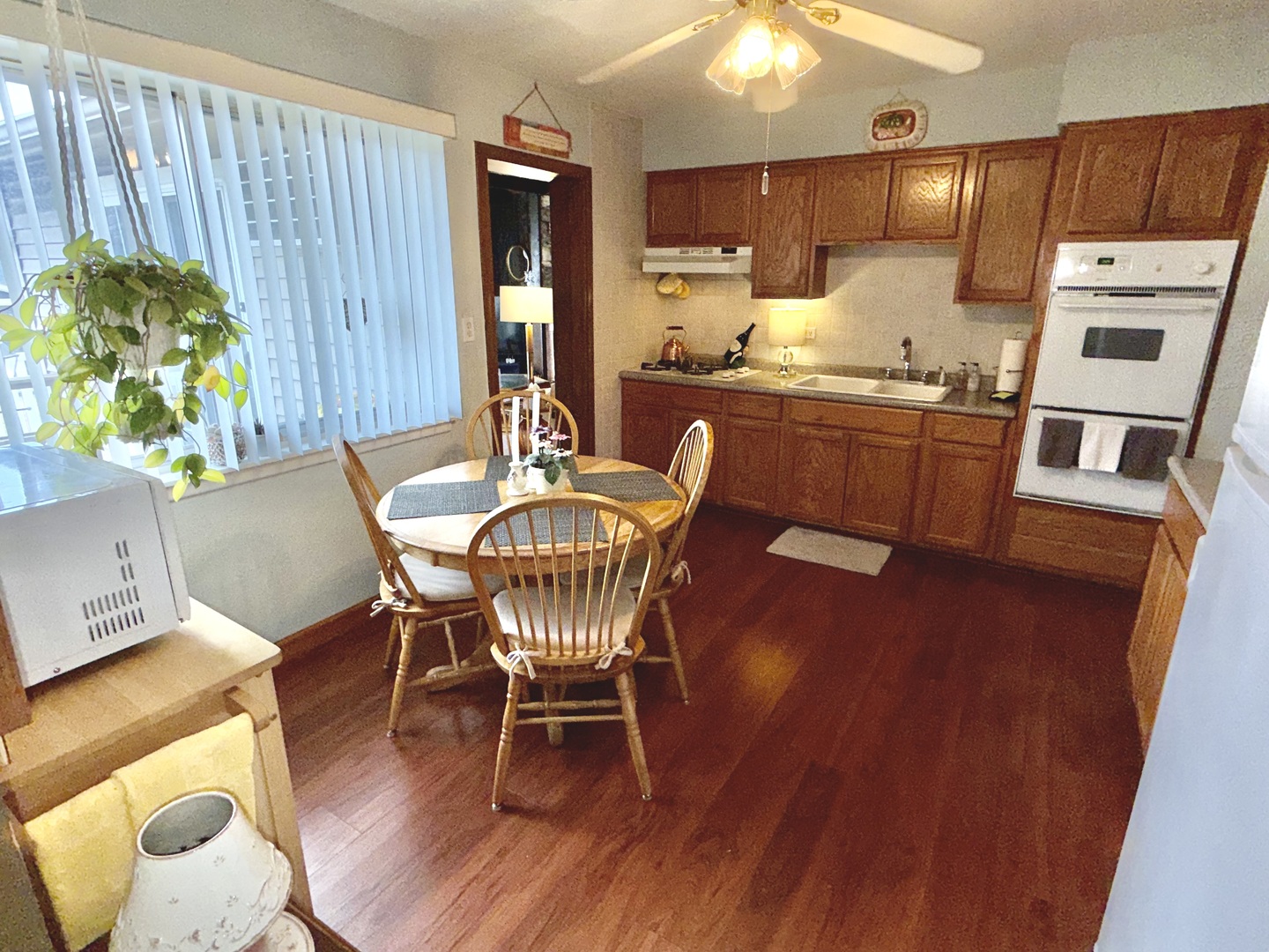 855 E Patten Drive, Palatine, IL 60074