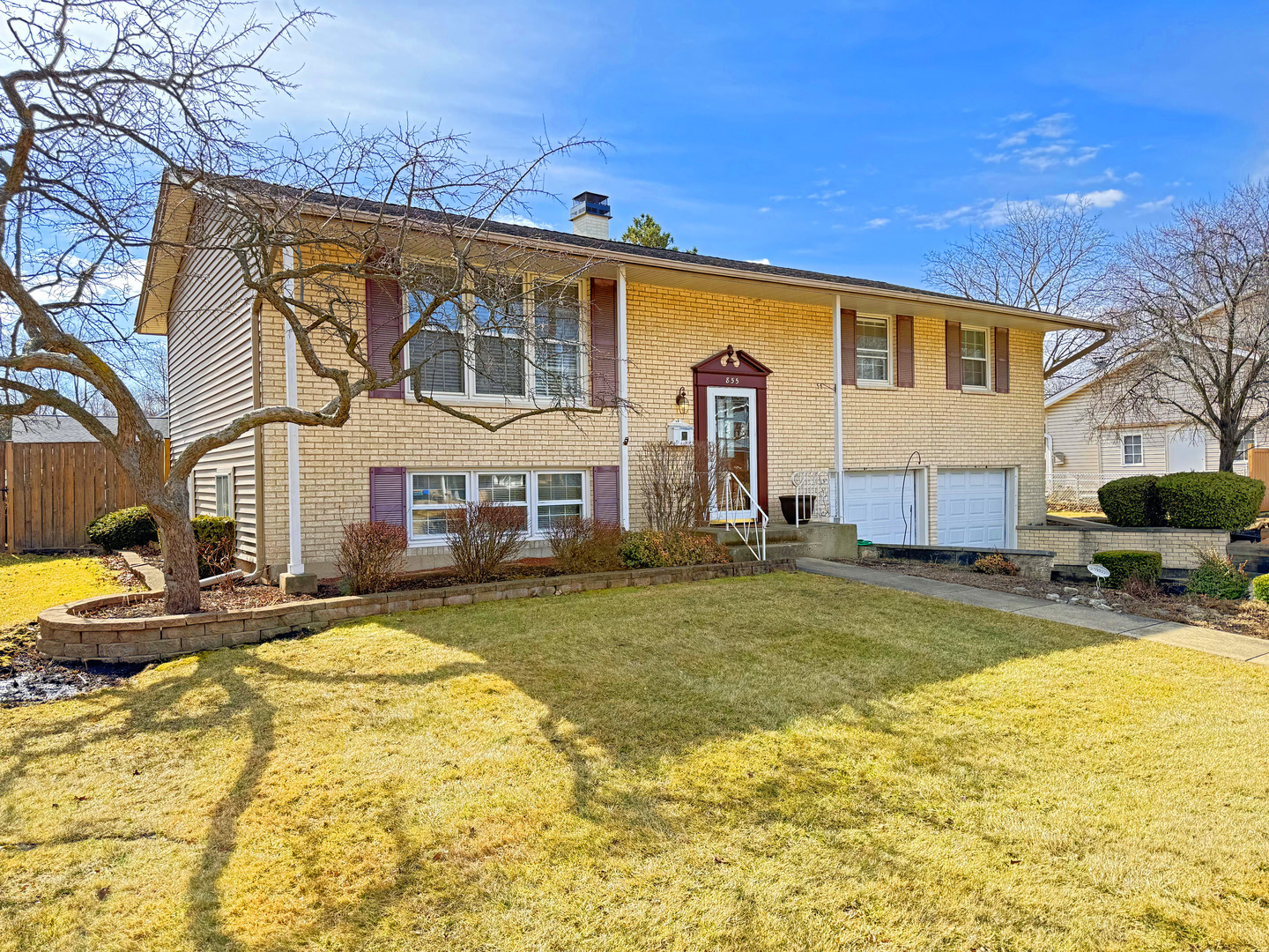 855 E Patten Drive, Palatine, IL 60074