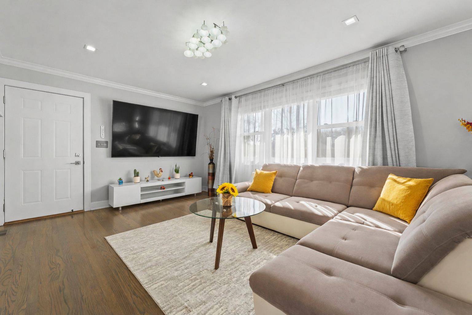 1211 Highland Drive, Prospect Heights, IL 60070