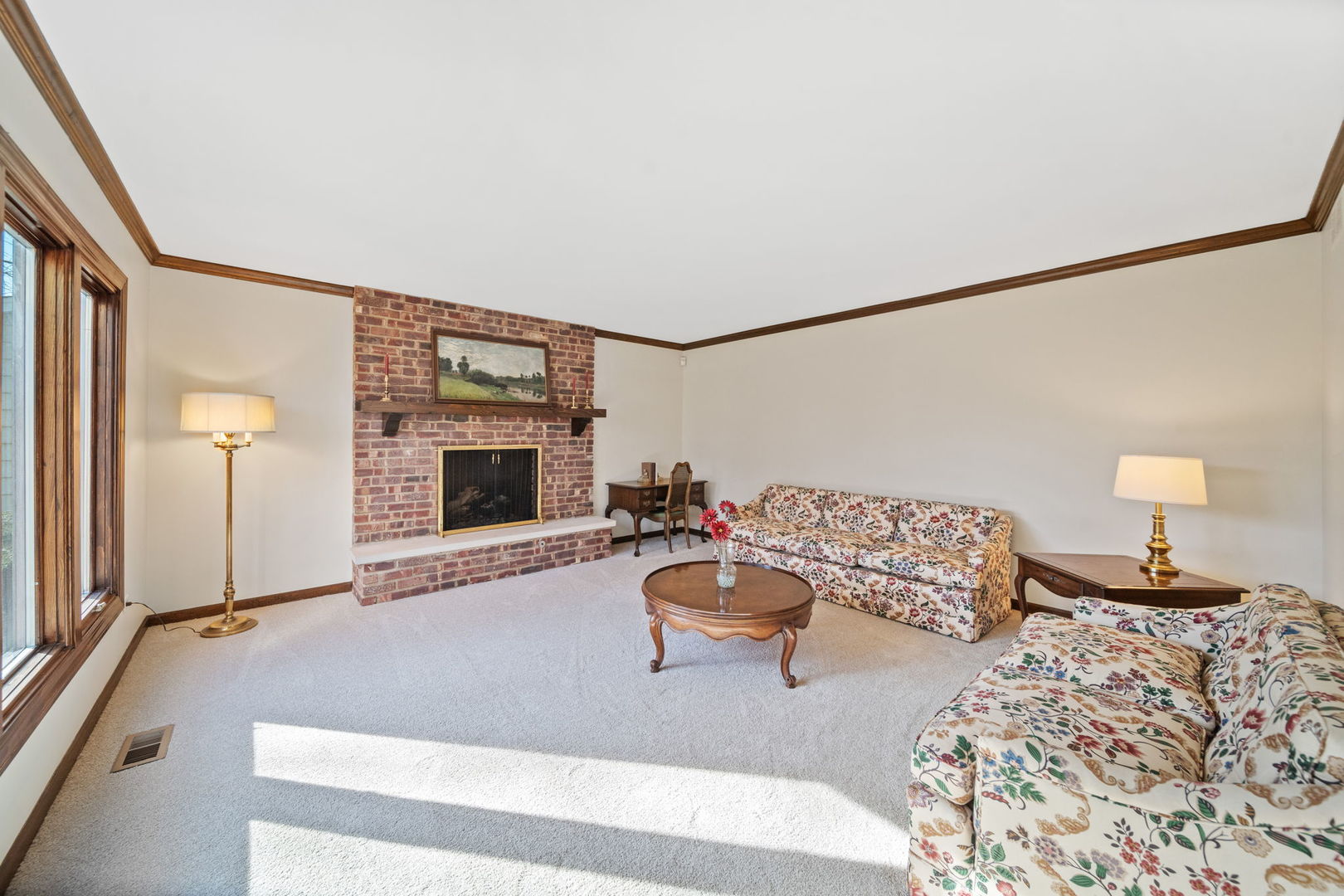 1470 Wood Avenue, Downers Grove, IL 60515