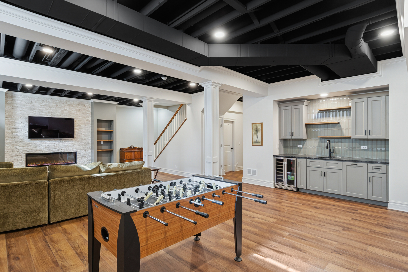 123 S Blanchard Street, Wheaton, IL 60187