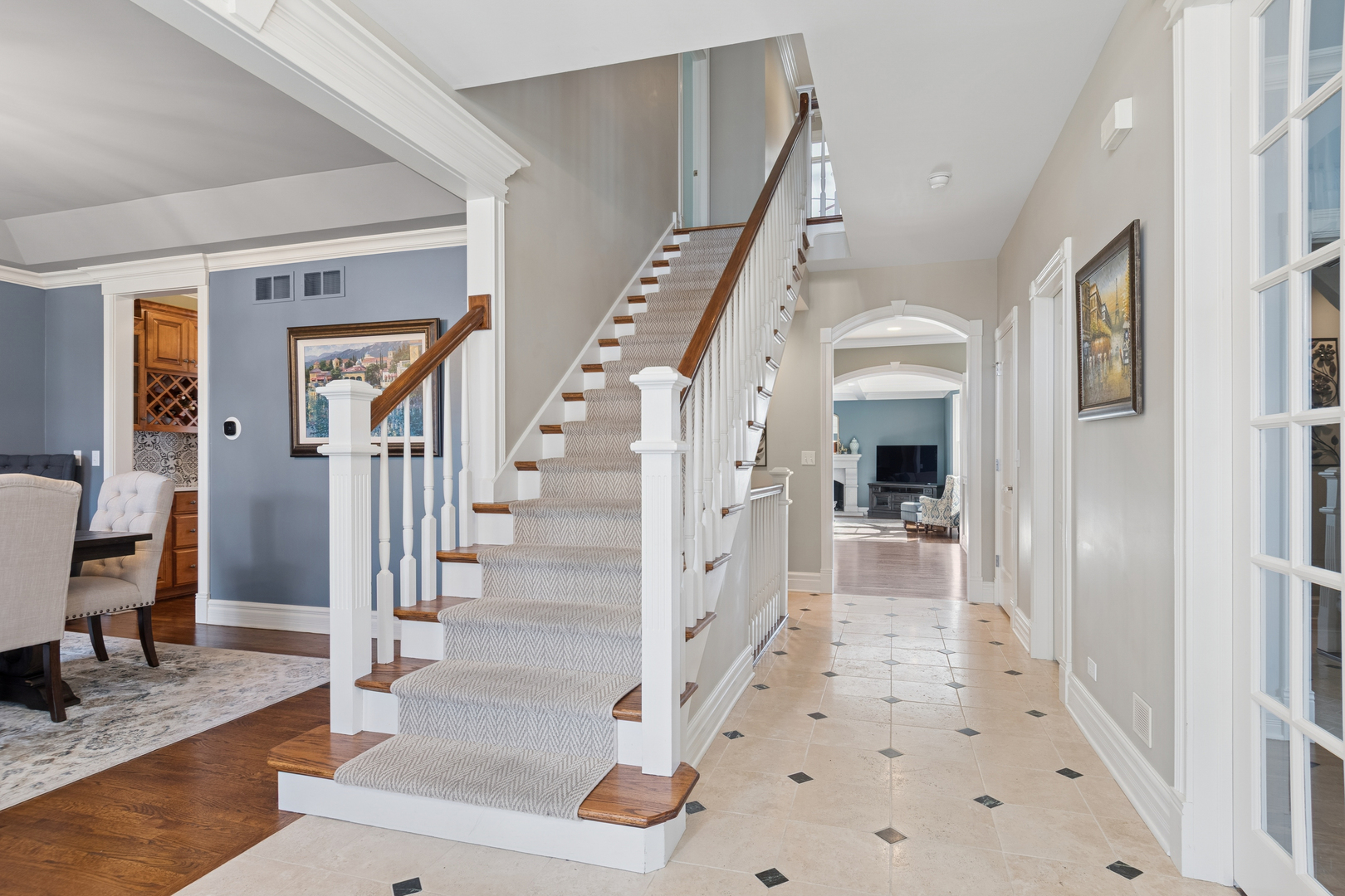 123 S Blanchard Street, Wheaton, IL 60187