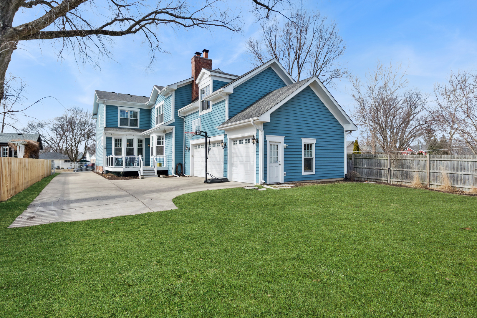 123 S Blanchard Street, Wheaton, IL 60187