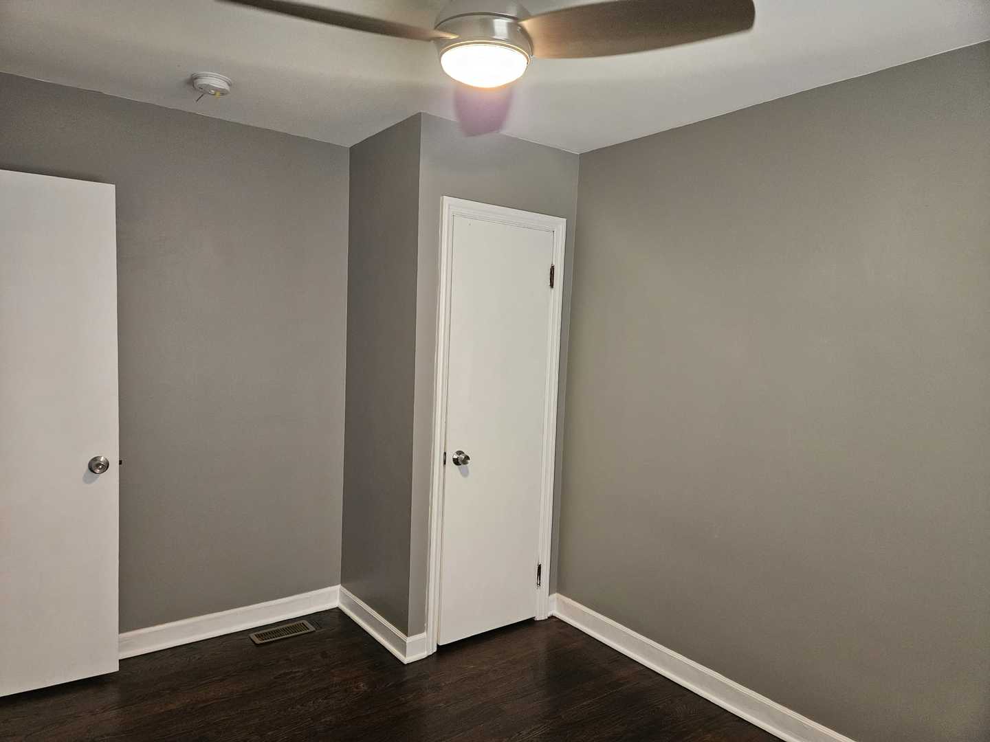 45 N Wisconsin Avenue, Addison, IL 60101