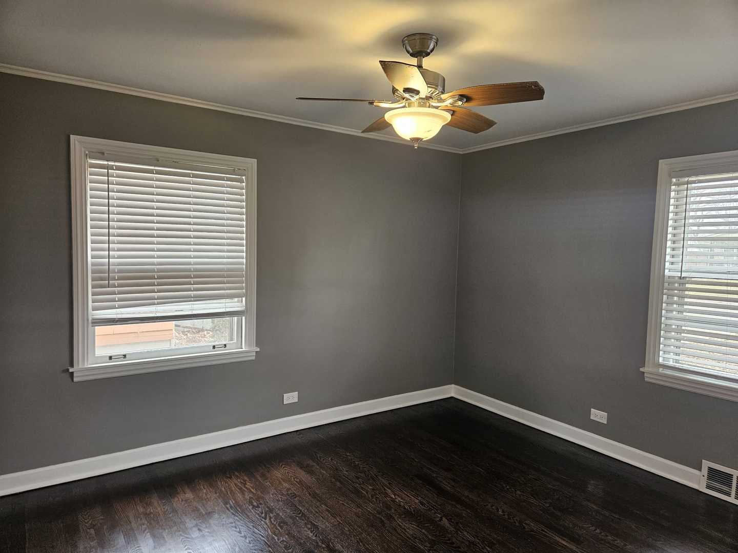 45 N Wisconsin Avenue, Addison, IL 60101