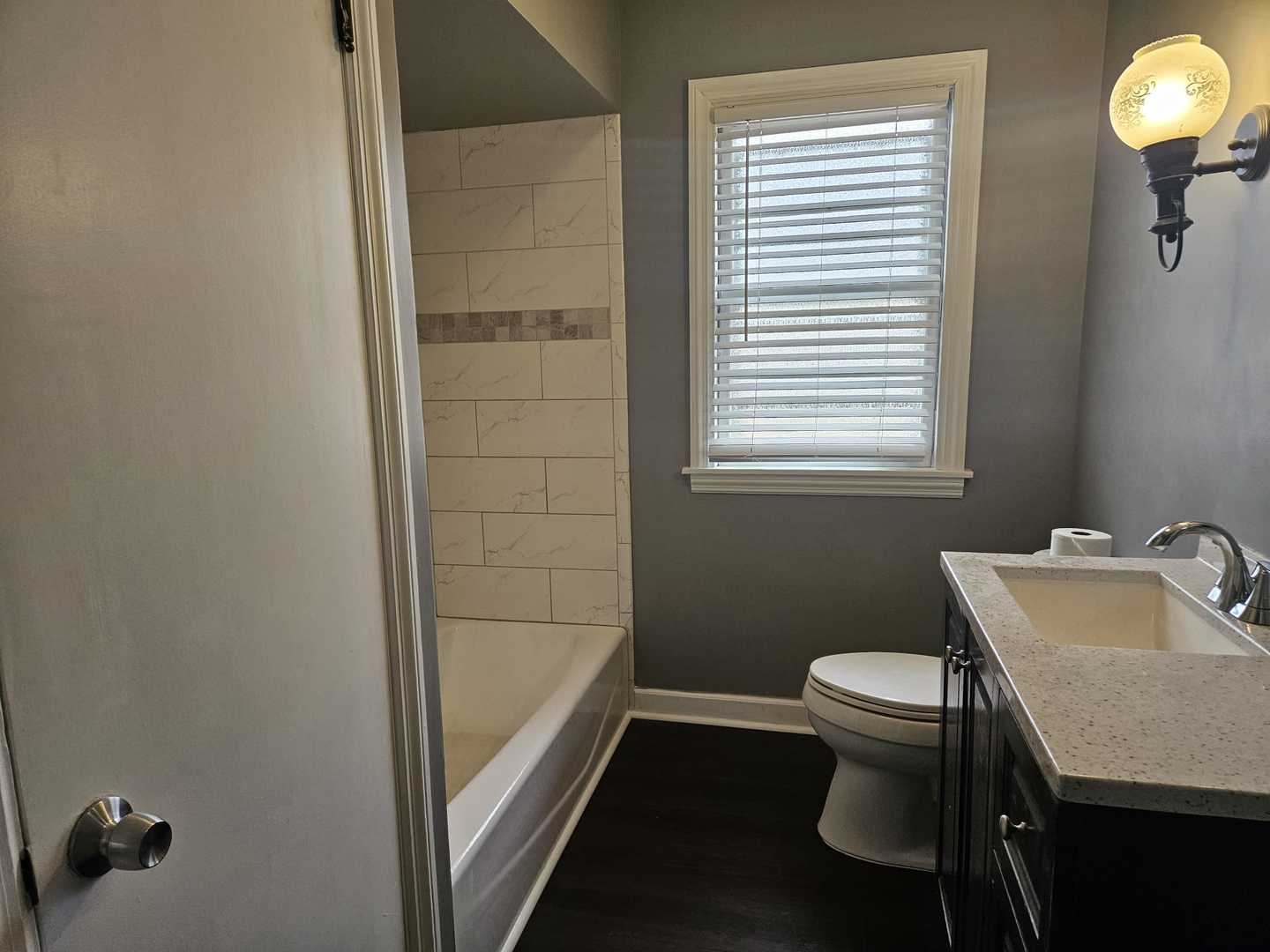 45 N Wisconsin Avenue, Addison, IL 60101