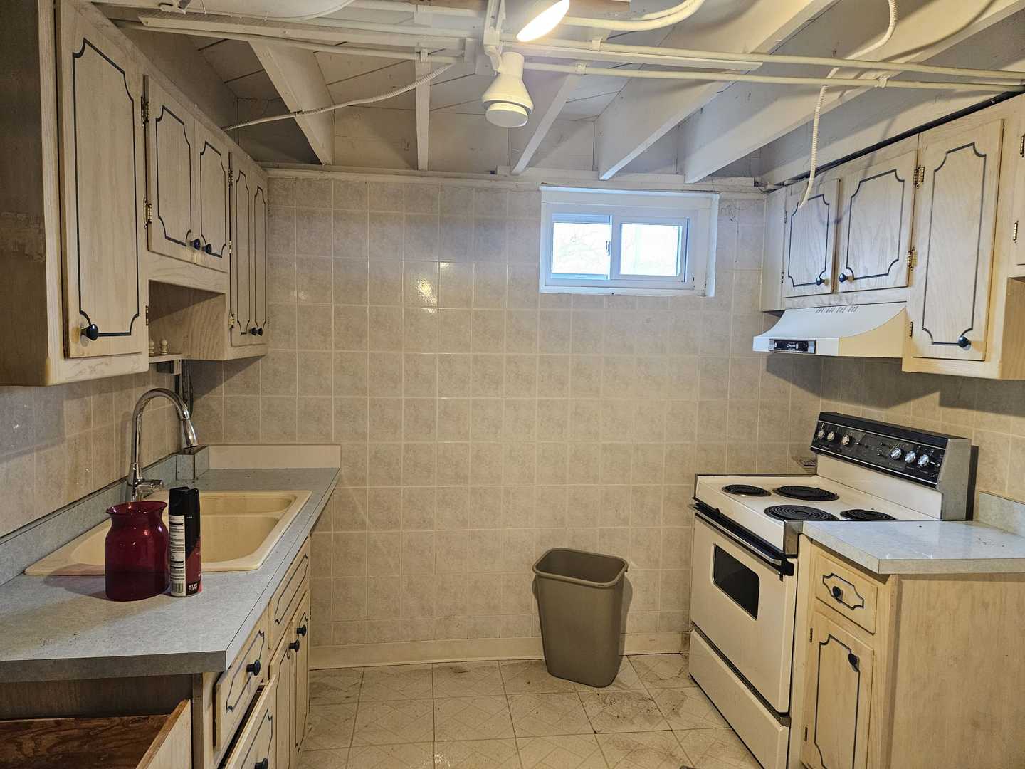 45 N Wisconsin Avenue, Addison, IL 60101