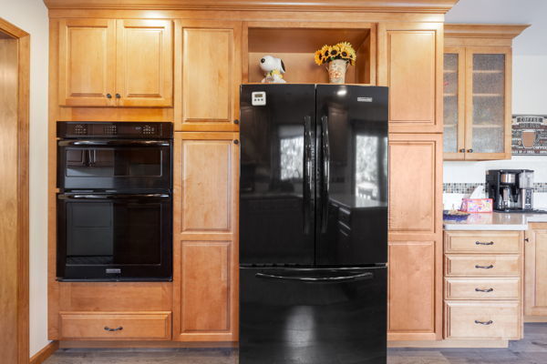 38W512 BITTERSWEET Lane, Elgin, IL 60124