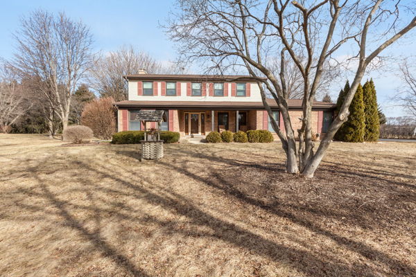 38W512 BITTERSWEET Lane, Elgin, IL 60124