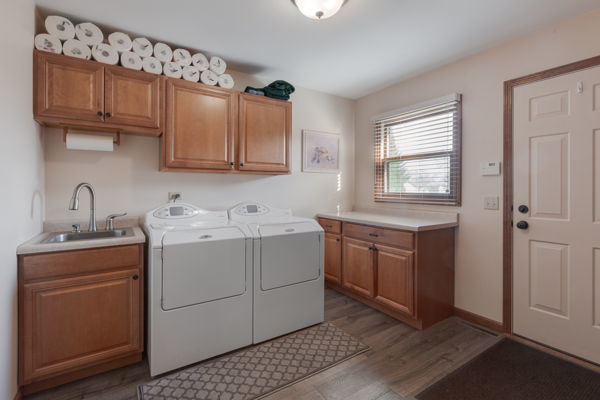 38W512 BITTERSWEET Lane, Elgin, IL 60124