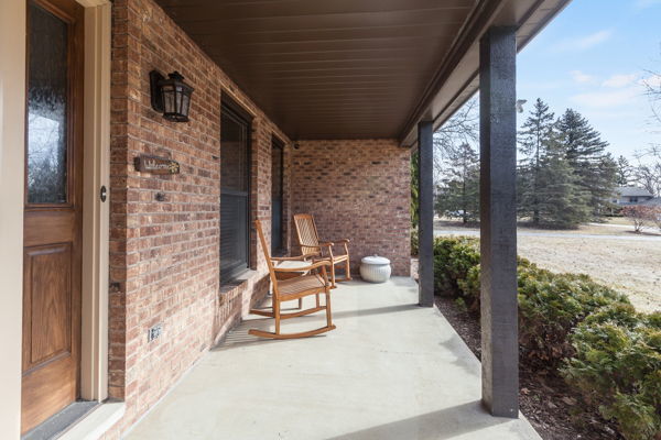 38W512 BITTERSWEET Lane, Elgin, IL 60124