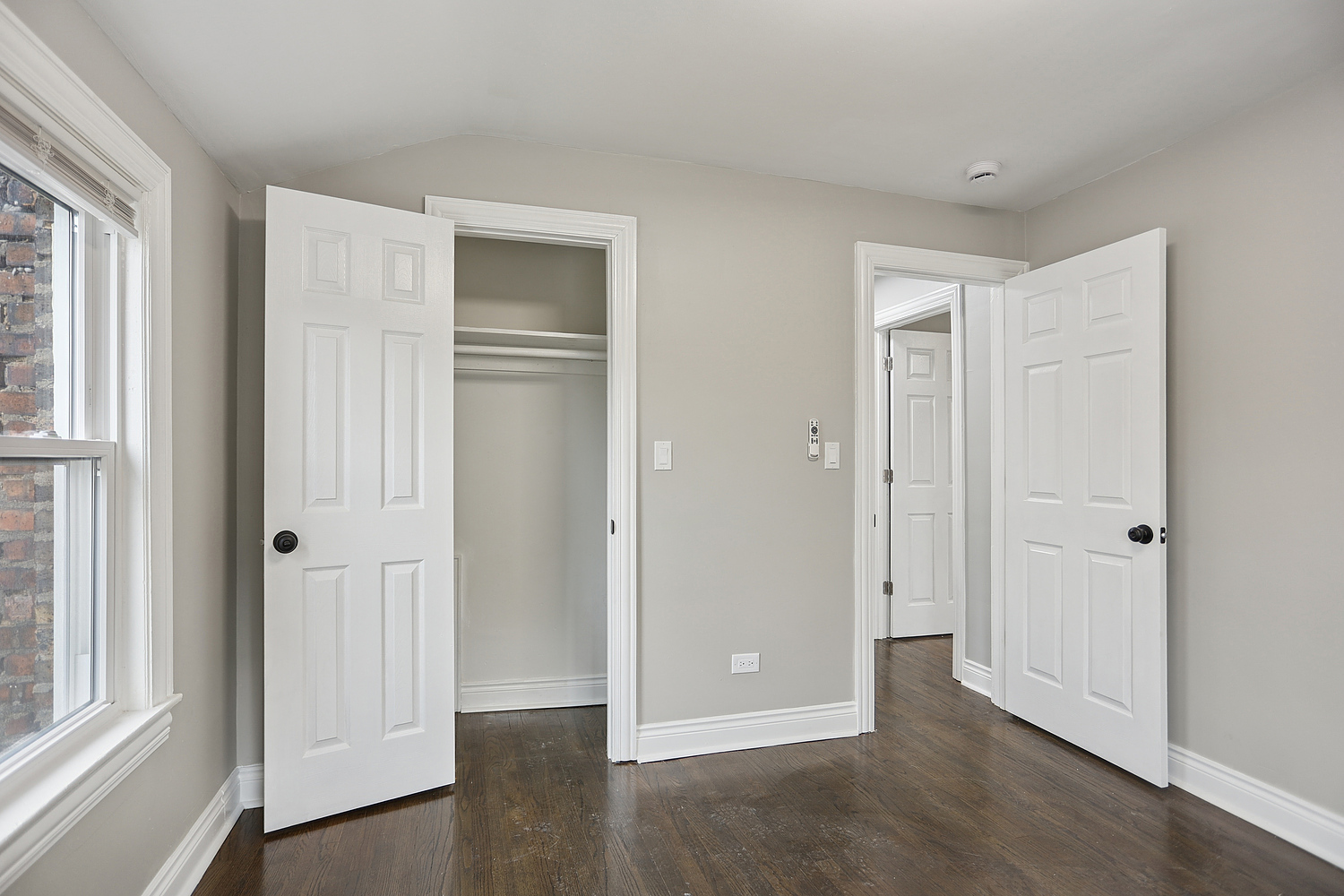 10413 S Forest Avenue, Chicago, IL 60628