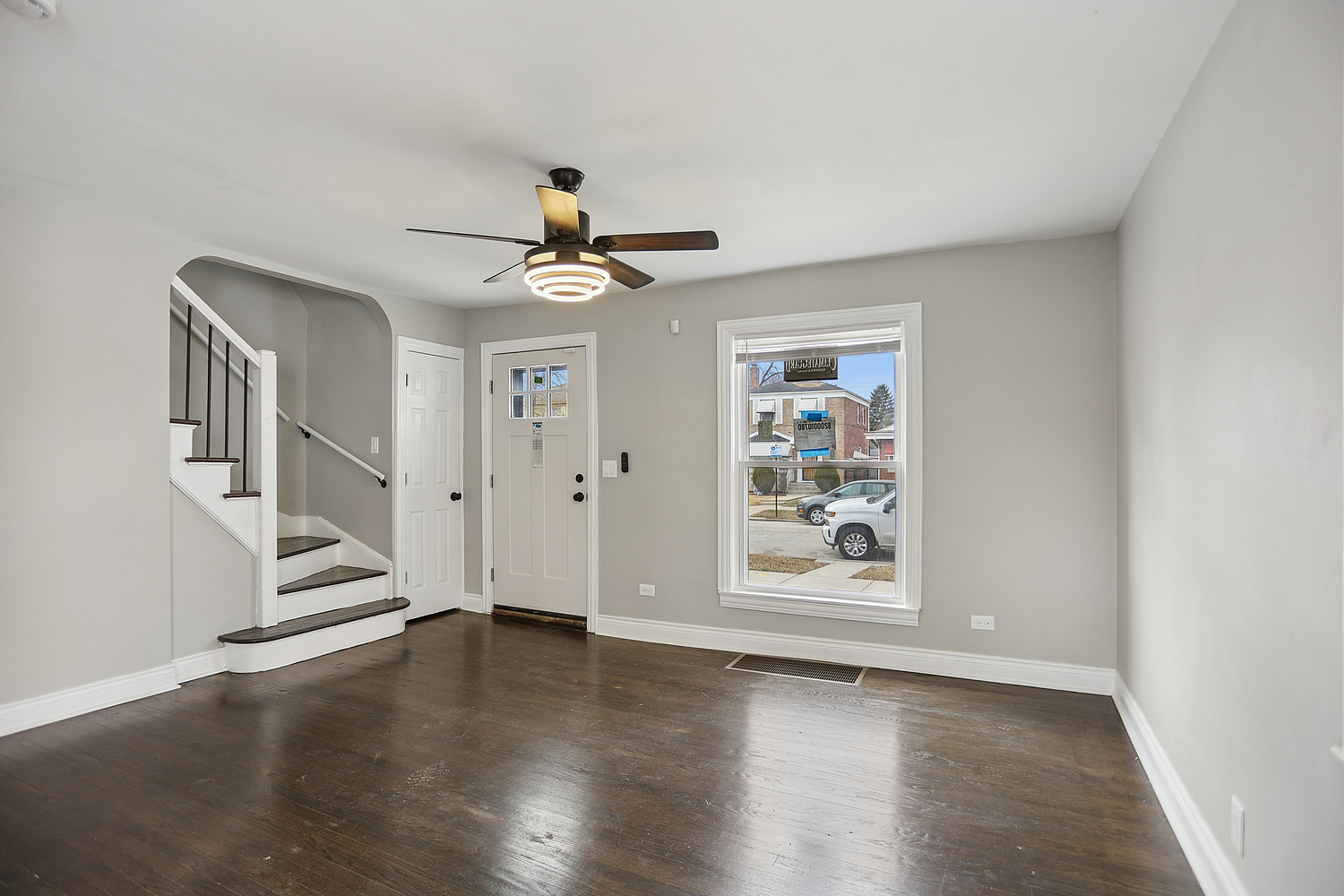 10413 S Forest Avenue, Chicago, IL 60628