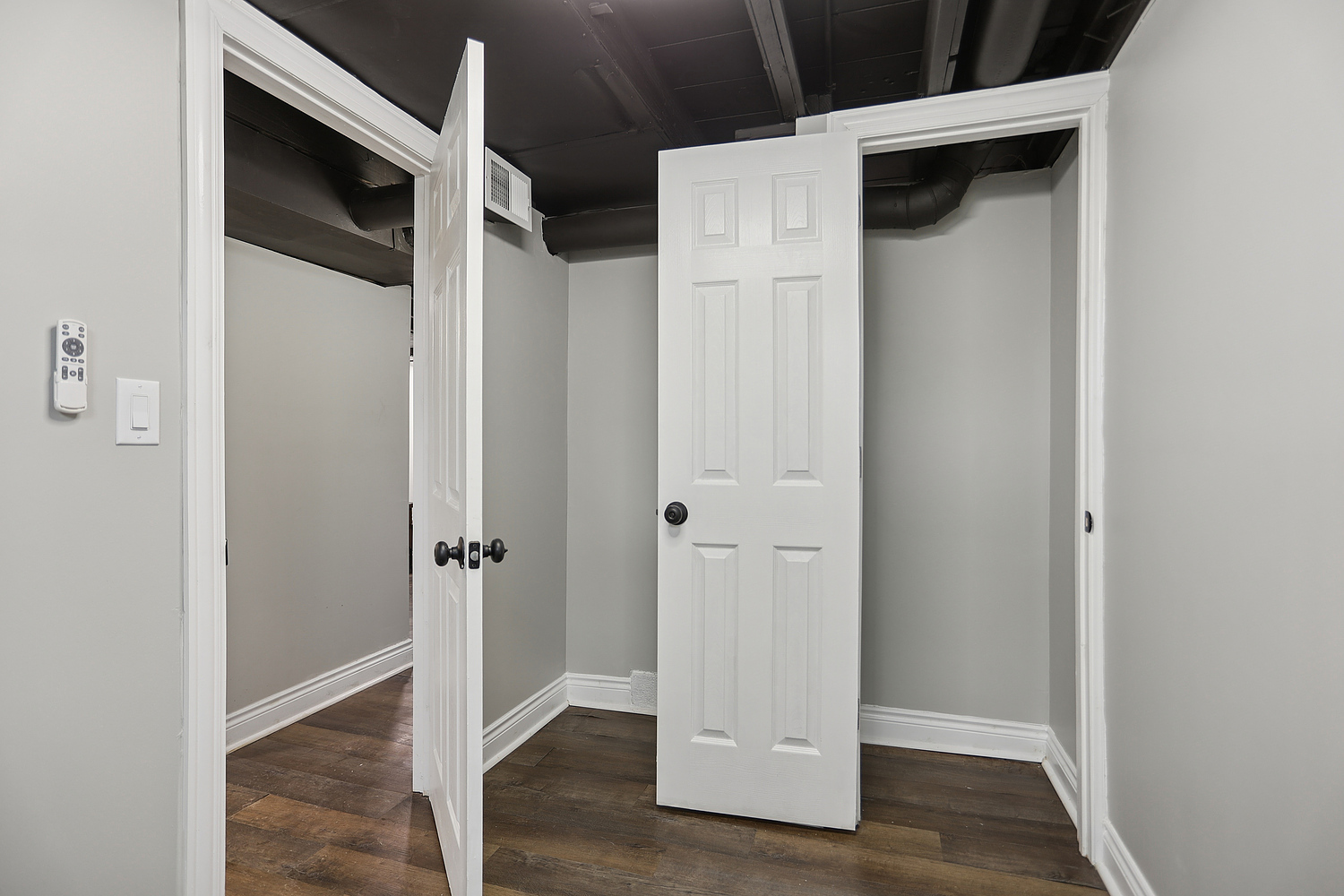 10413 S Forest Avenue, Chicago, IL 60628