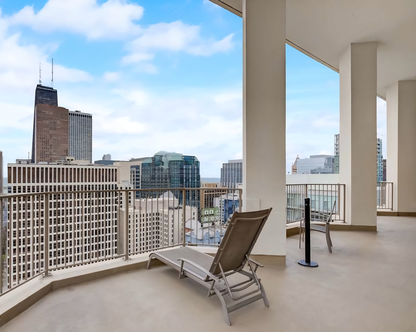 535 N Michigan Avenue #2615, Chicago, IL 60611