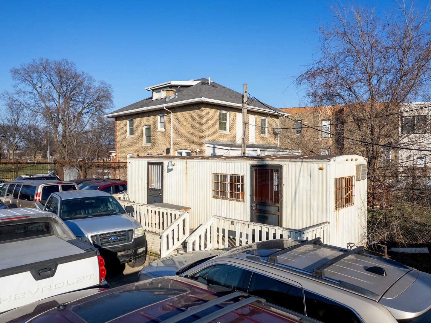5601 S Western Avenue, Chicago, IL 60636
