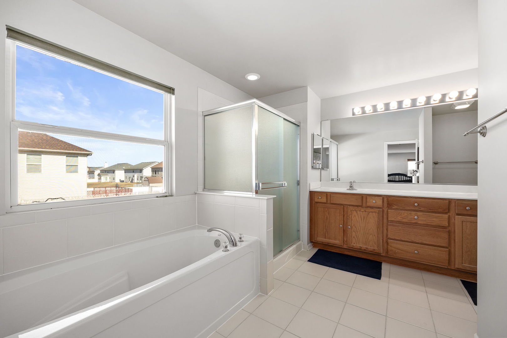 1916 BLUE HERON Circle, Bartlett, IL 60103