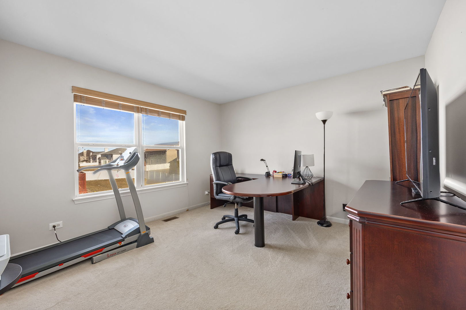 1916 BLUE HERON Circle, Bartlett, IL 60103