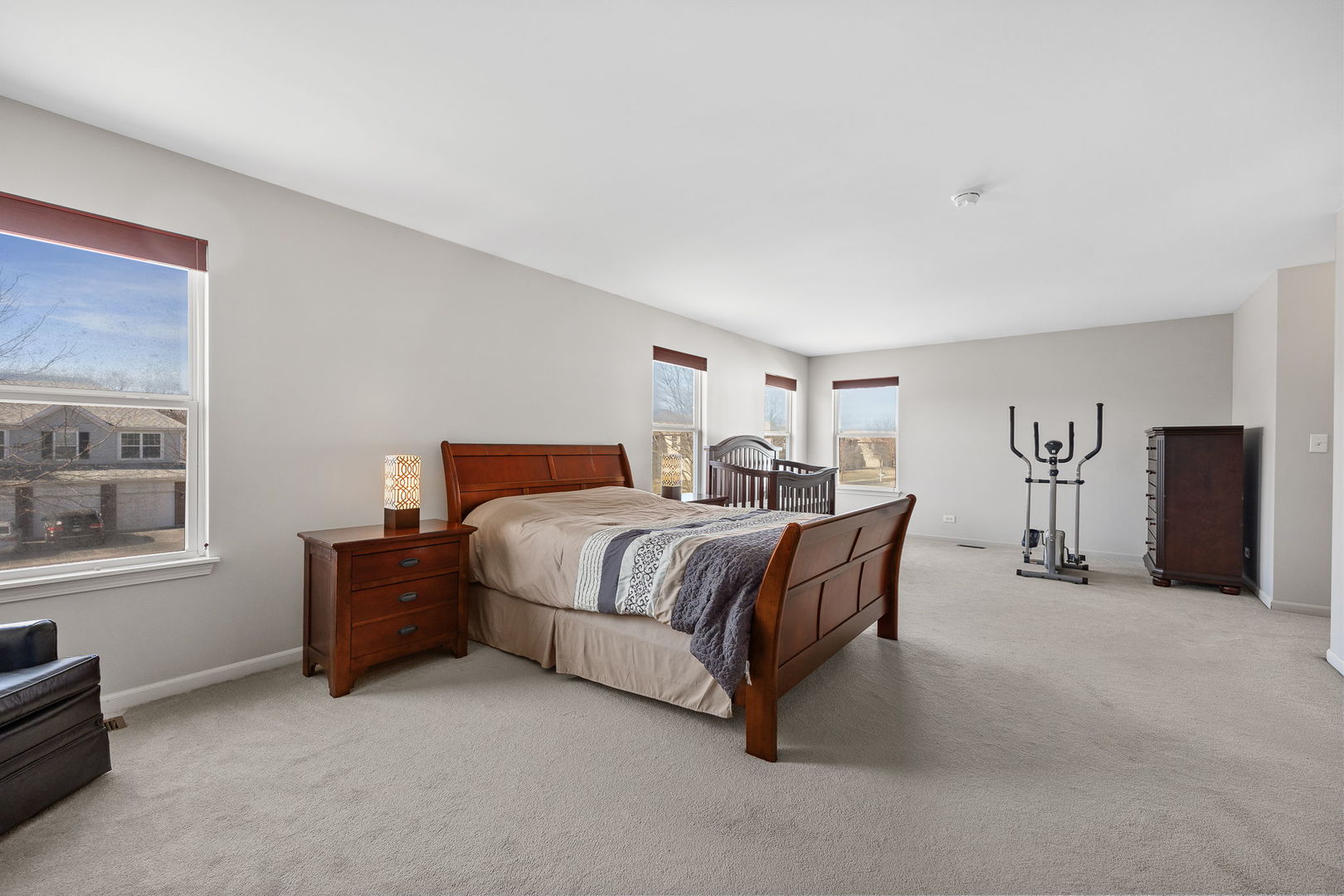 1916 BLUE HERON Circle, Bartlett, IL 60103