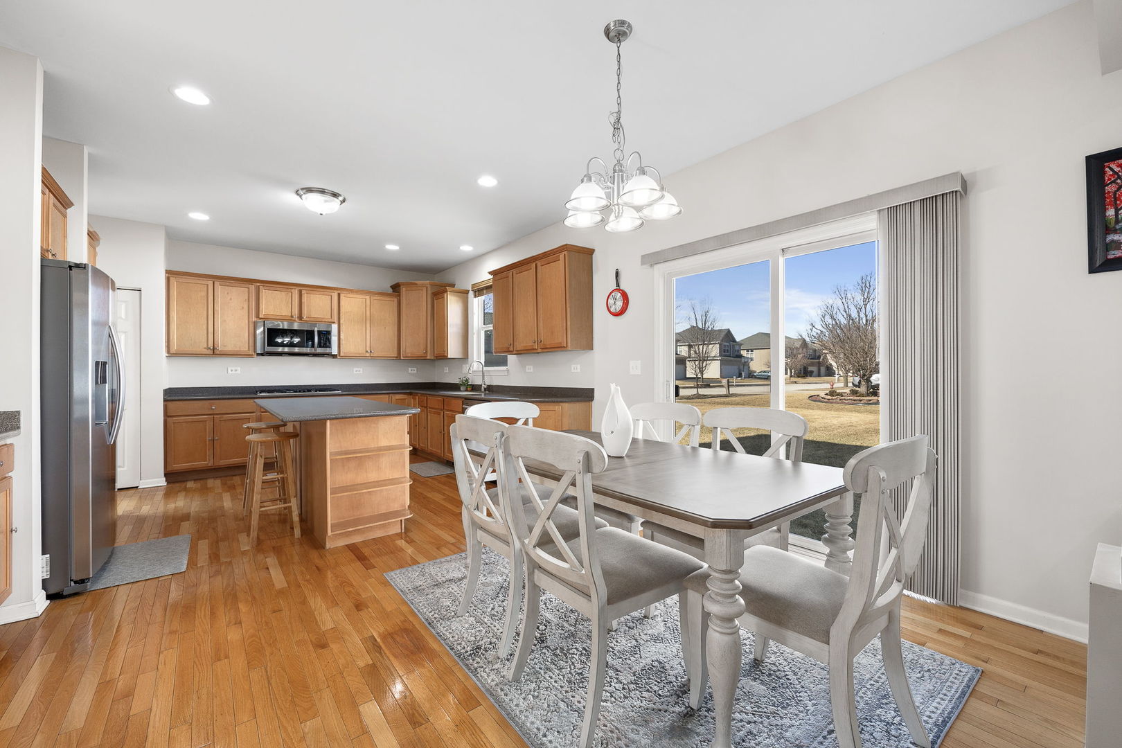 1916 BLUE HERON Circle, Bartlett, IL 60103