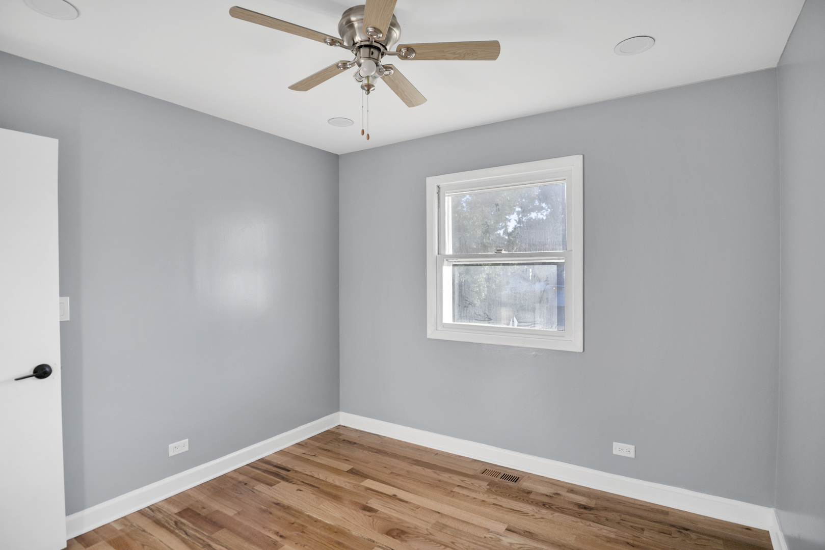 7031 glenwood Lane, Hanover Park, IL 60133