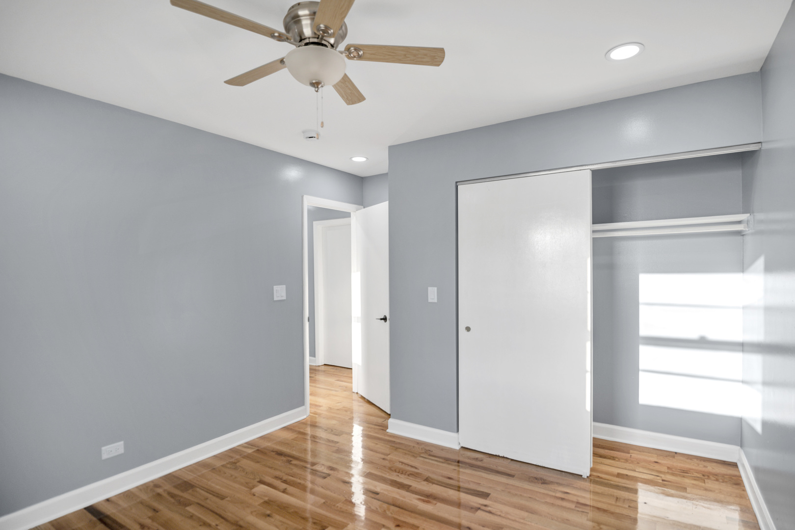 7031 glenwood Lane, Hanover Park, IL 60133