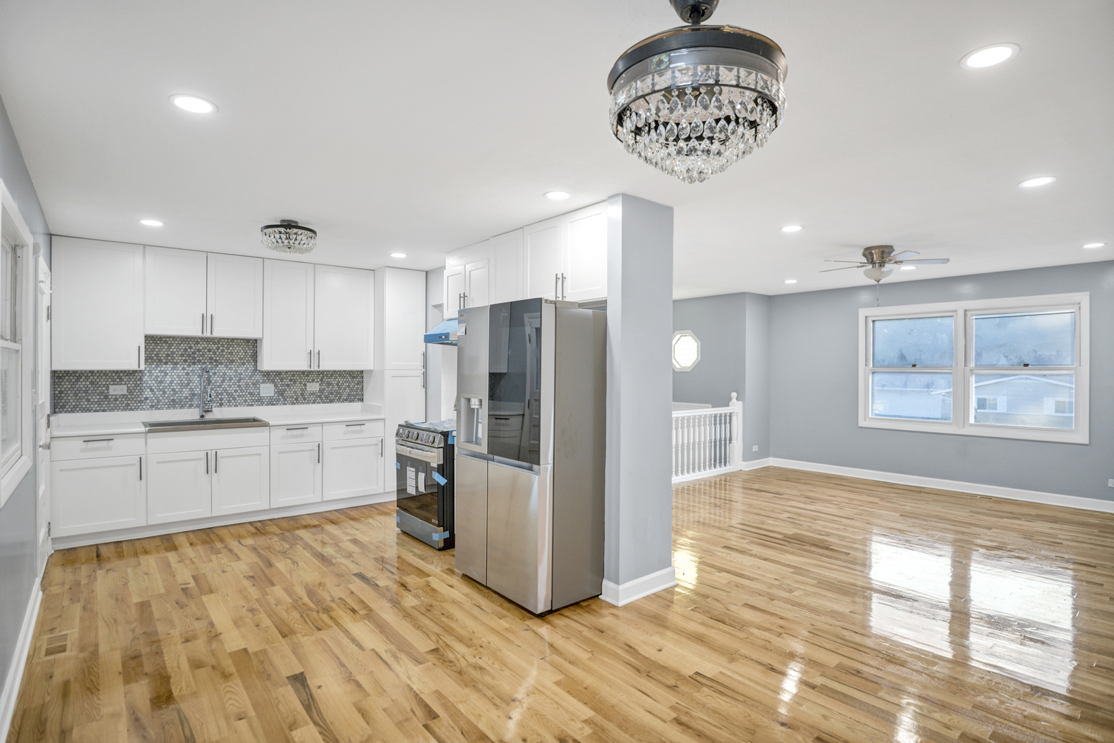 7031 glenwood Lane, Hanover Park, IL 60133