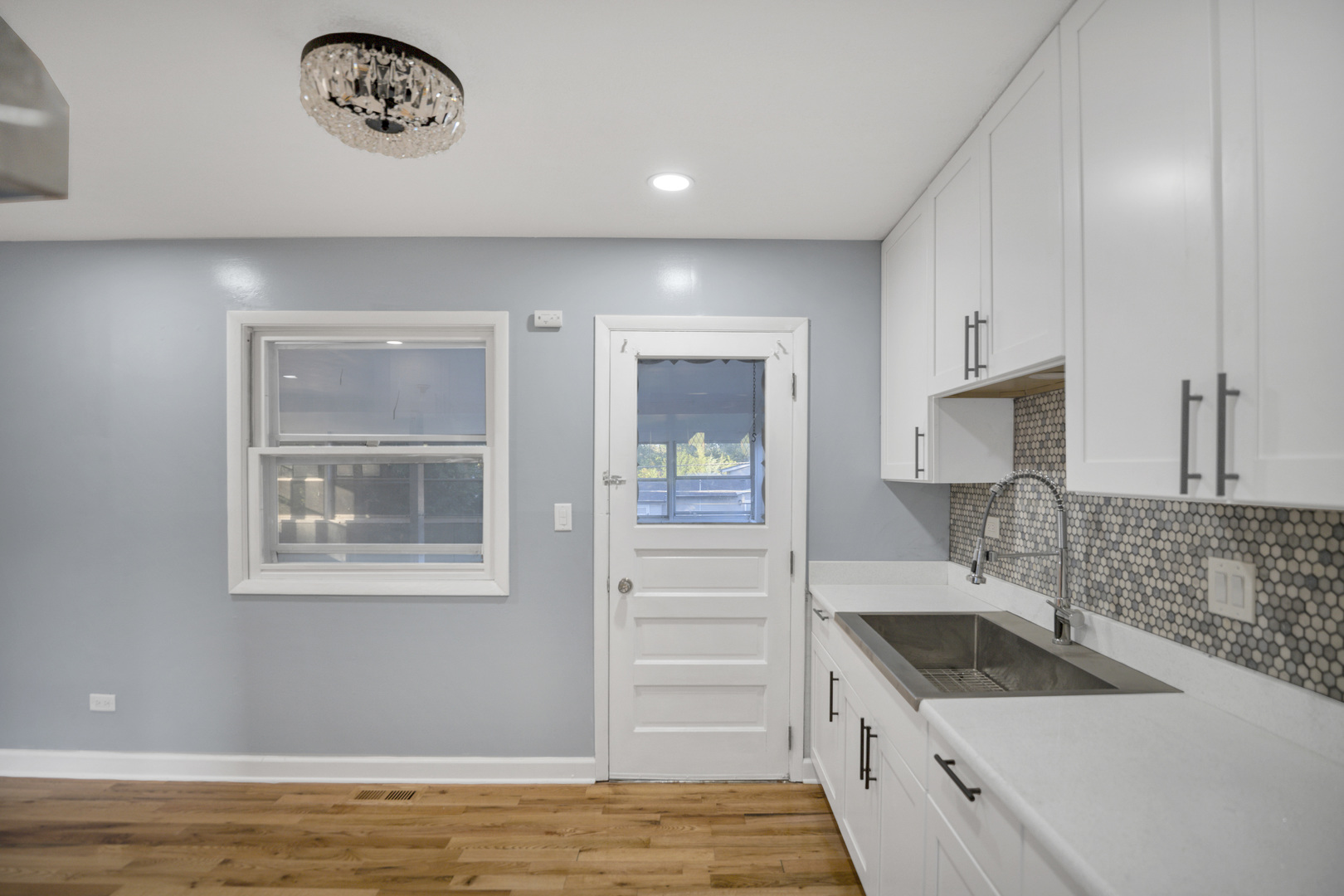 7031 glenwood Lane, Hanover Park, IL 60133