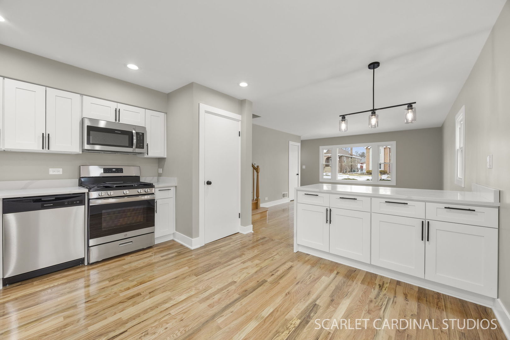 123 W Monroe Street, Villa Park, IL 60181