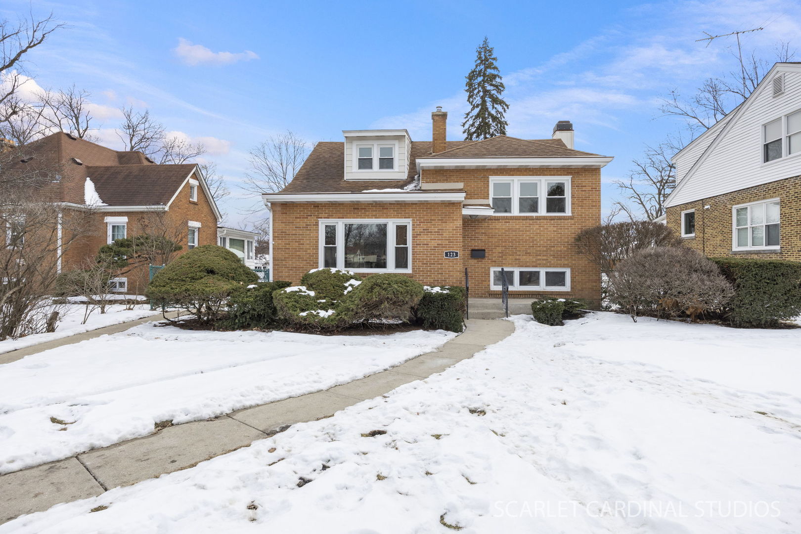 123 W Monroe Street, Villa Park, IL 60181