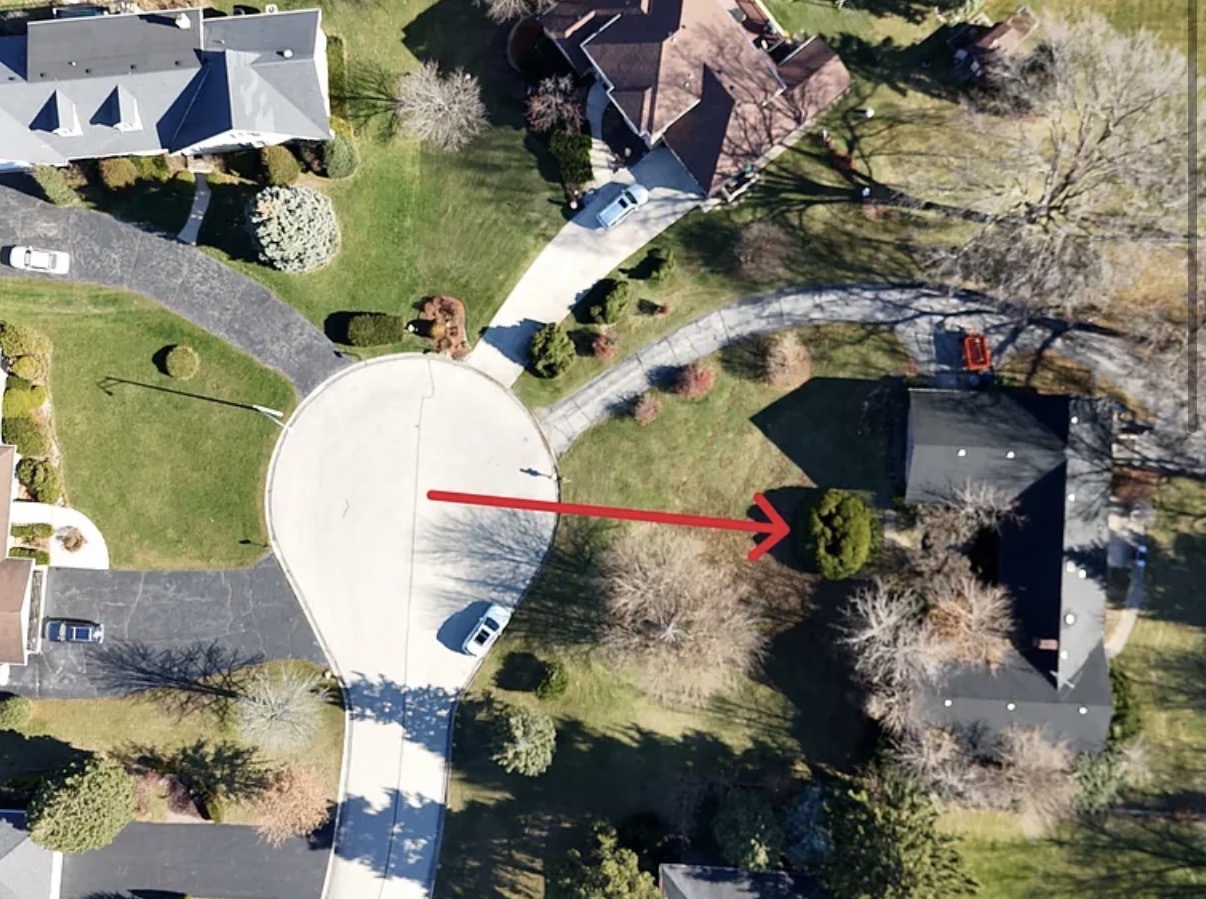 8035 Pluskota Drive, Orland Park, IL 60462