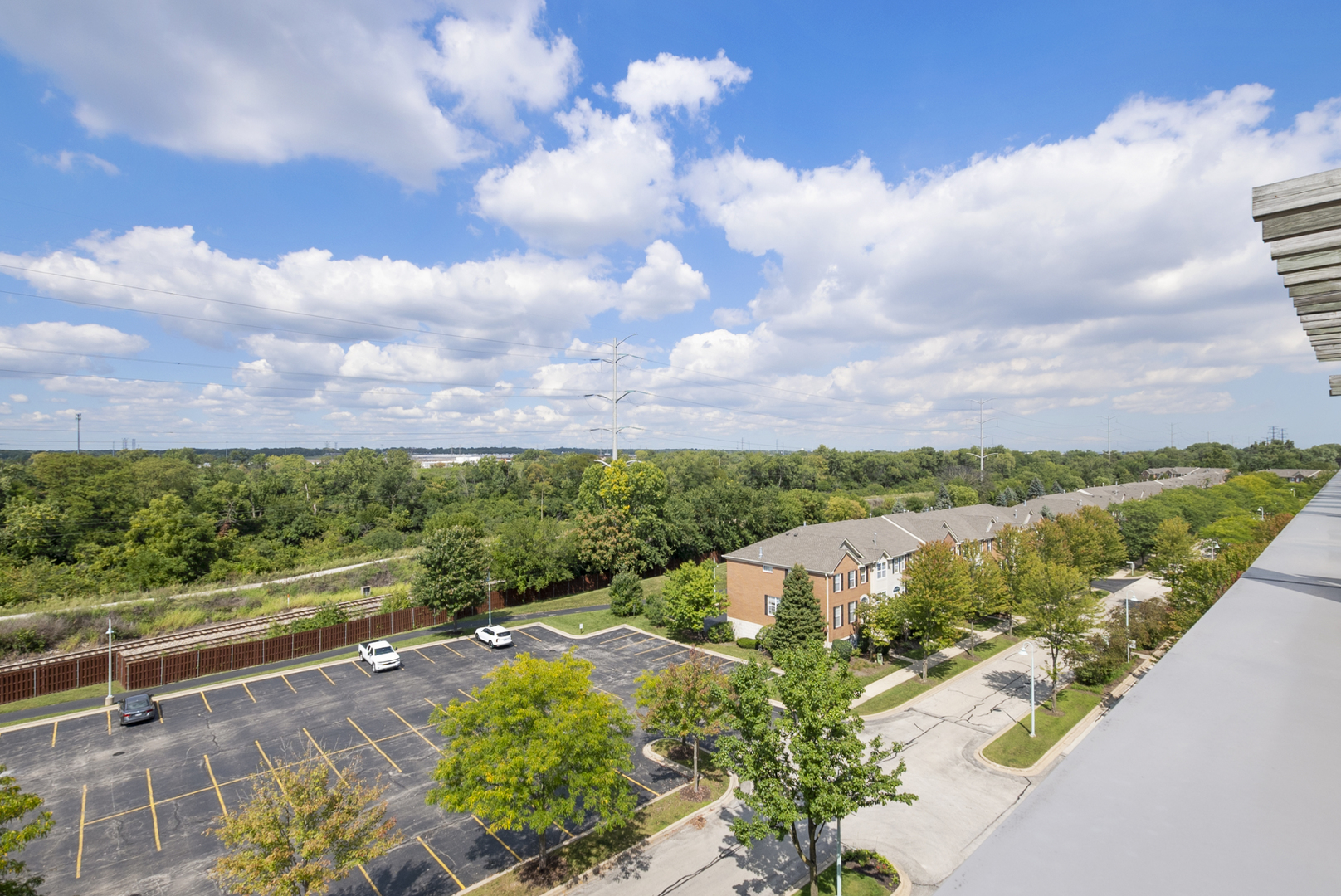 400 VILLAGE Circle #108, Willow Springs, IL 60480