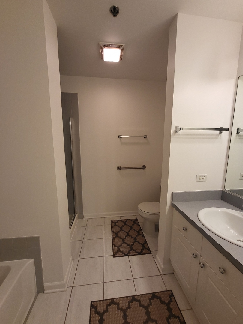 400 VILLAGE Circle #108, Willow Springs, IL 60480