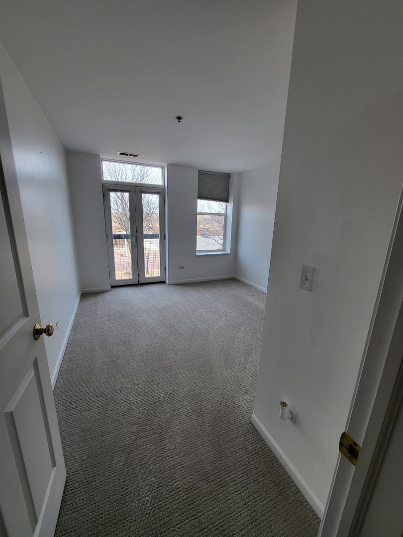 400 VILLAGE Circle #108, Willow Springs, IL 60480