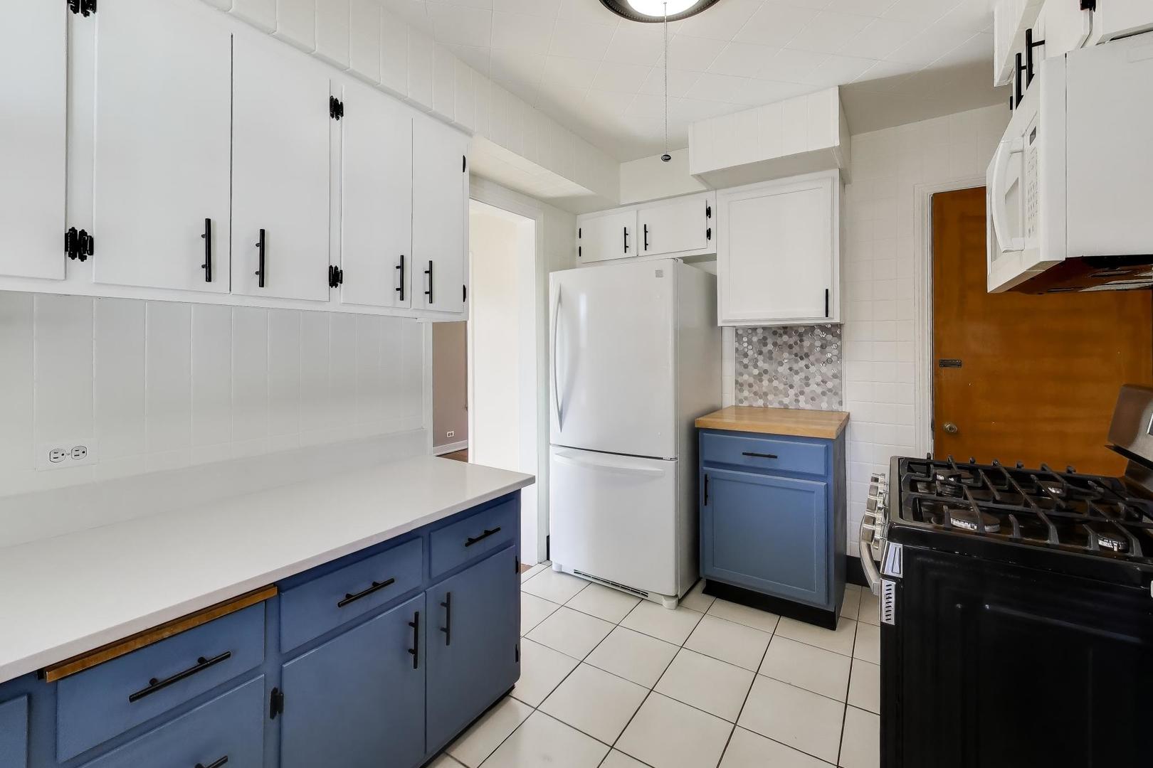 4023 Oak Avenue, Brookfield, IL 60513