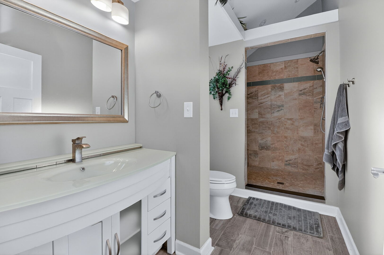 Downers Grove, IL 60516