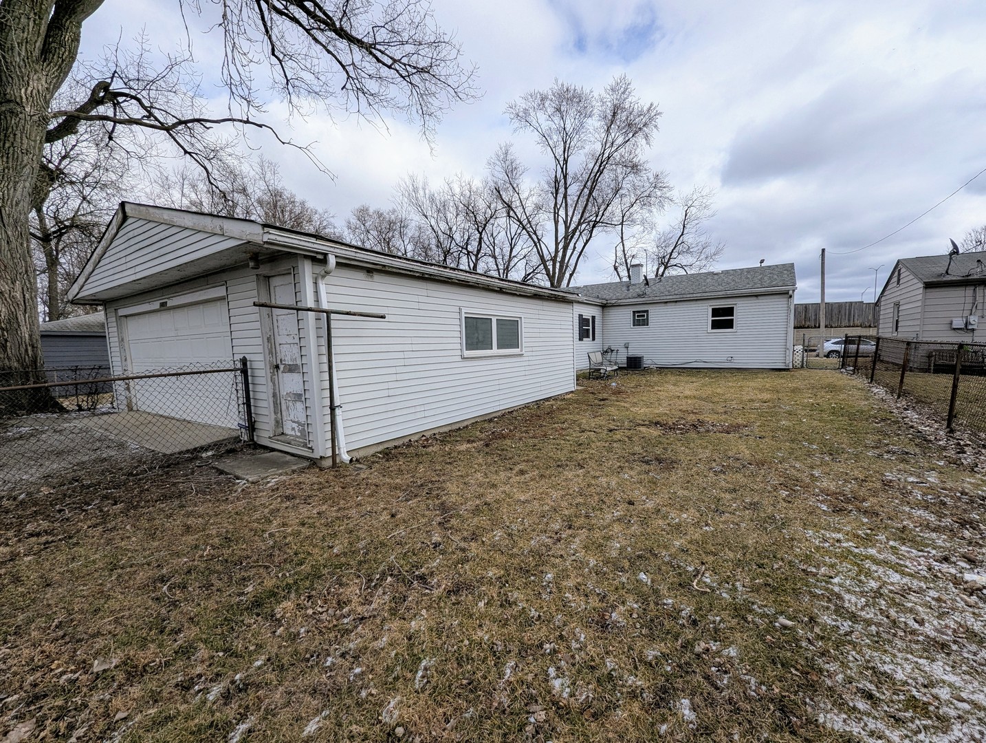 14828 S San Francisco Avenue, Posen, IL 60469