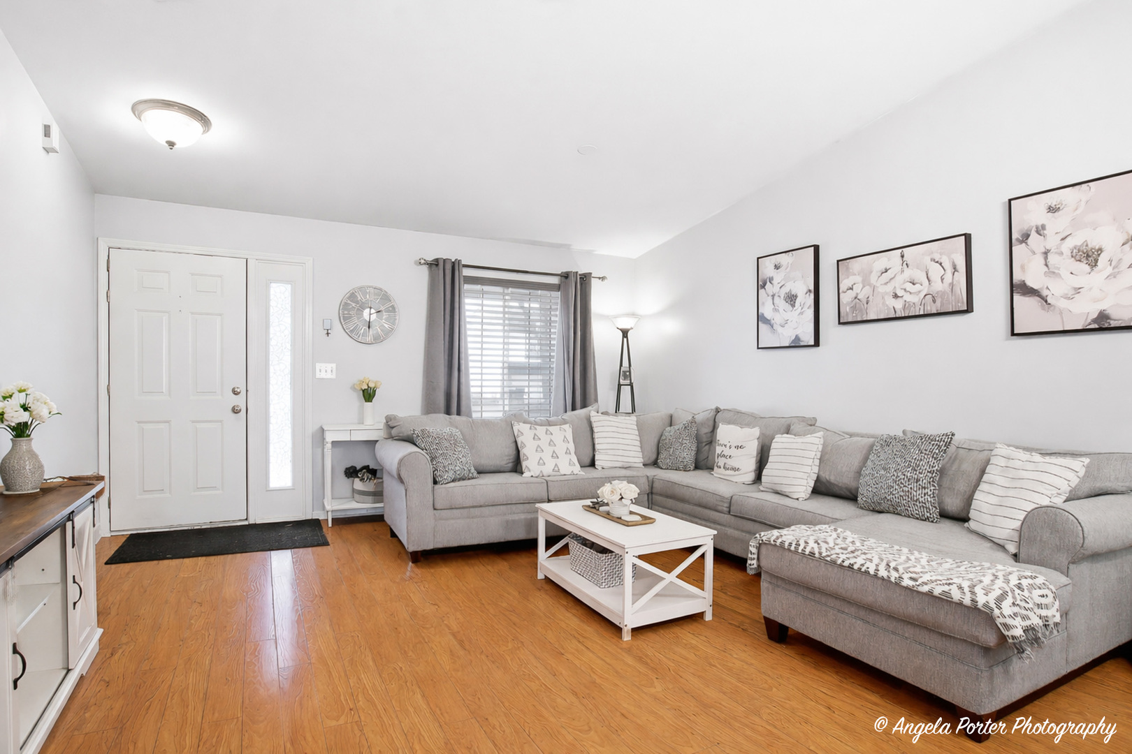 2366 Scott Court, Round Lake Beach, IL 60073