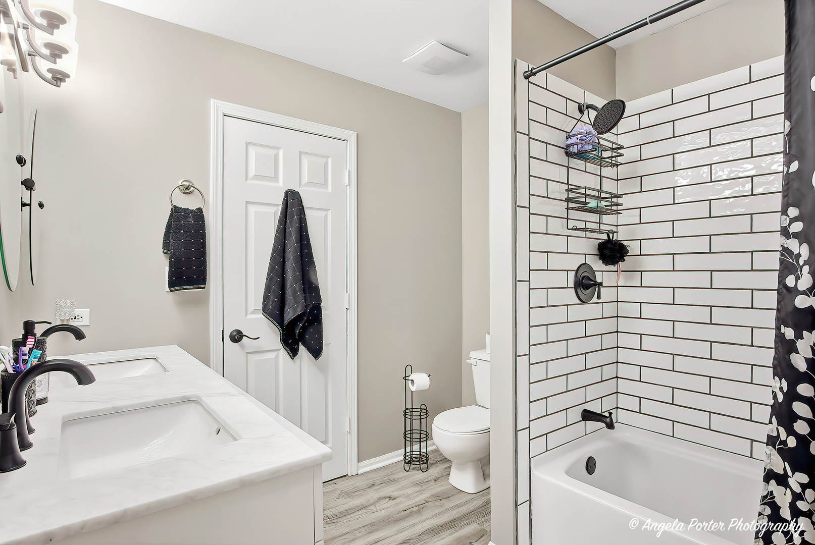 2366 Scott Court, Round Lake Beach, IL 60073