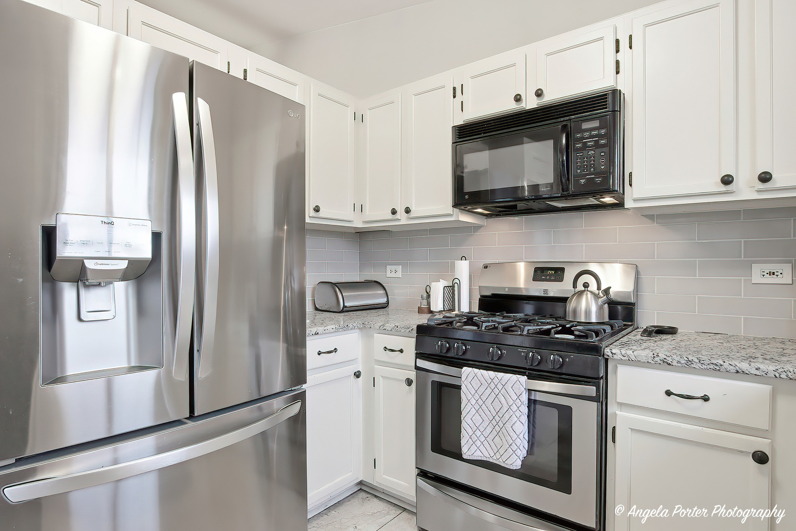 2366 Scott Court, Round Lake Beach, IL 60073