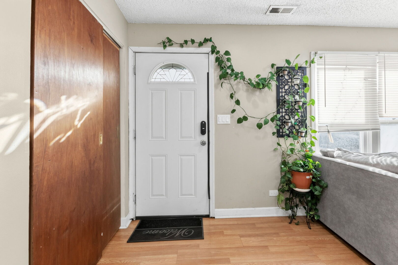 100 Pratt Boulevard, Roselle, IL 60172